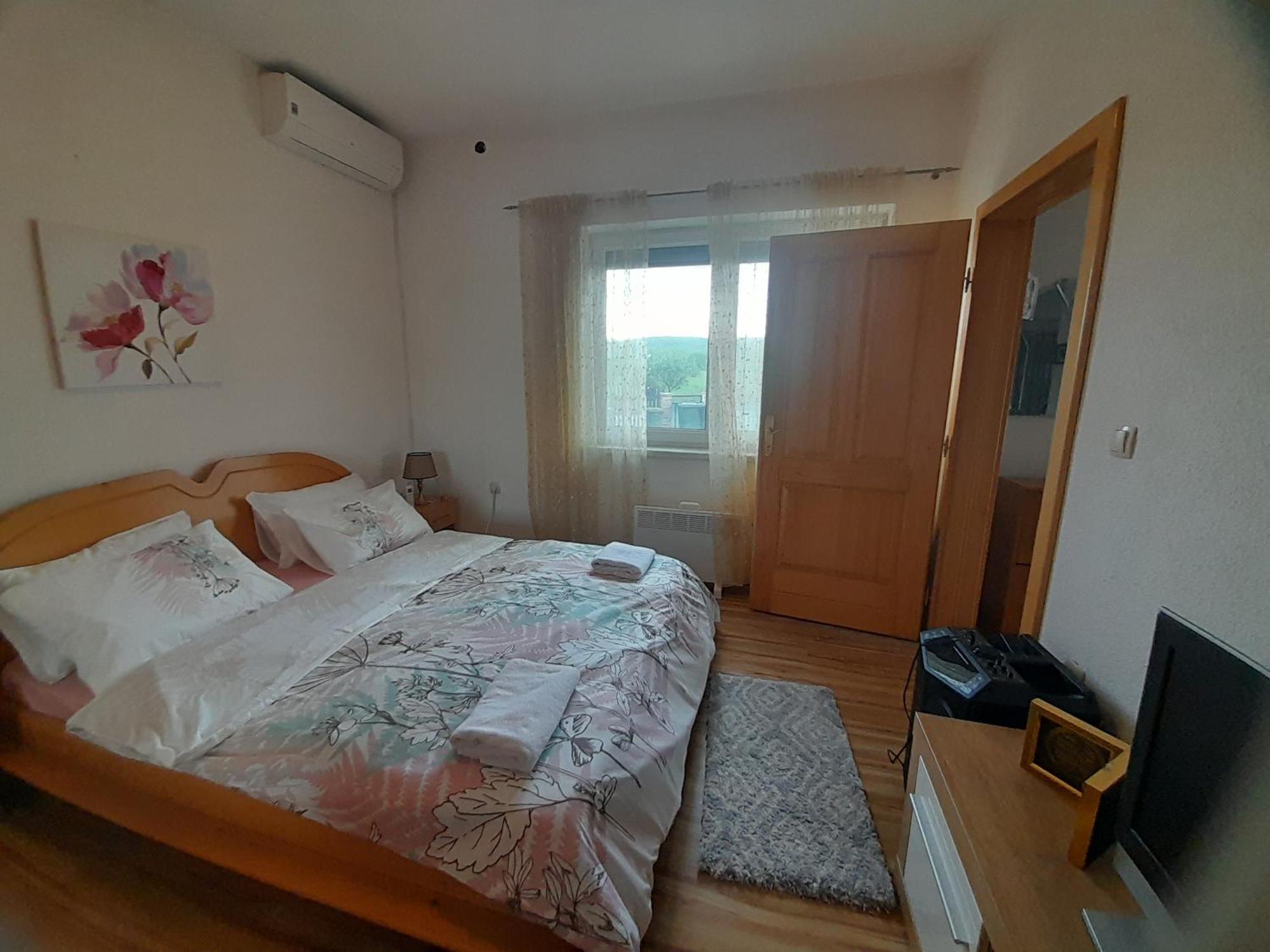 River Bank Apartments & Castle View Bihac Bagian luar foto
