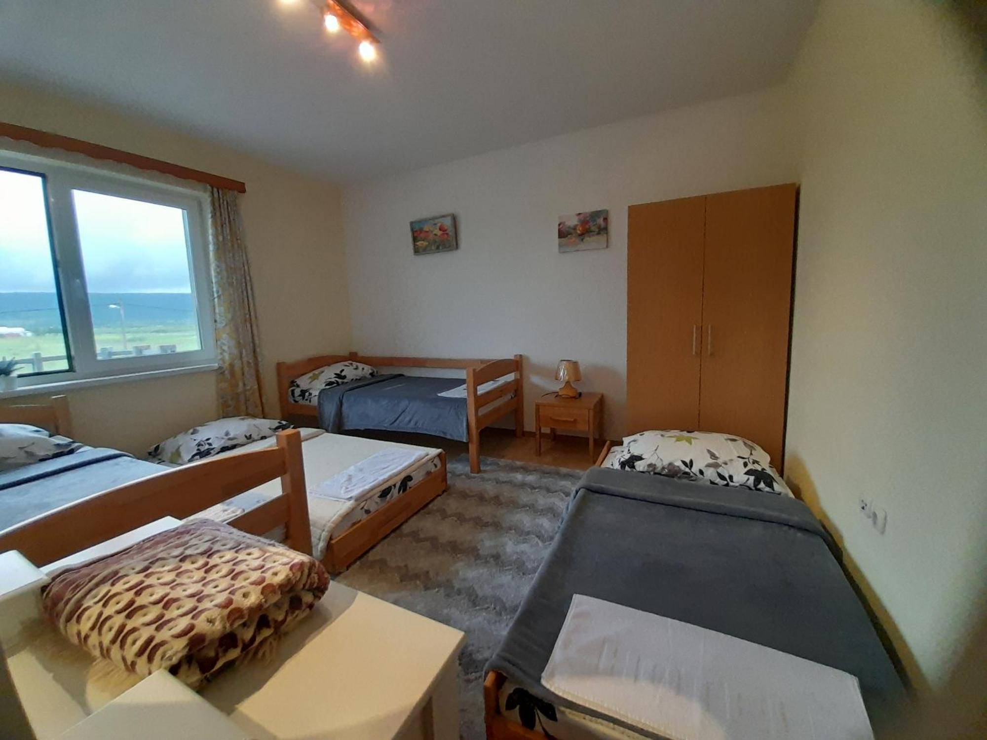 River Bank Apartments & Castle View Bihac Bagian luar foto